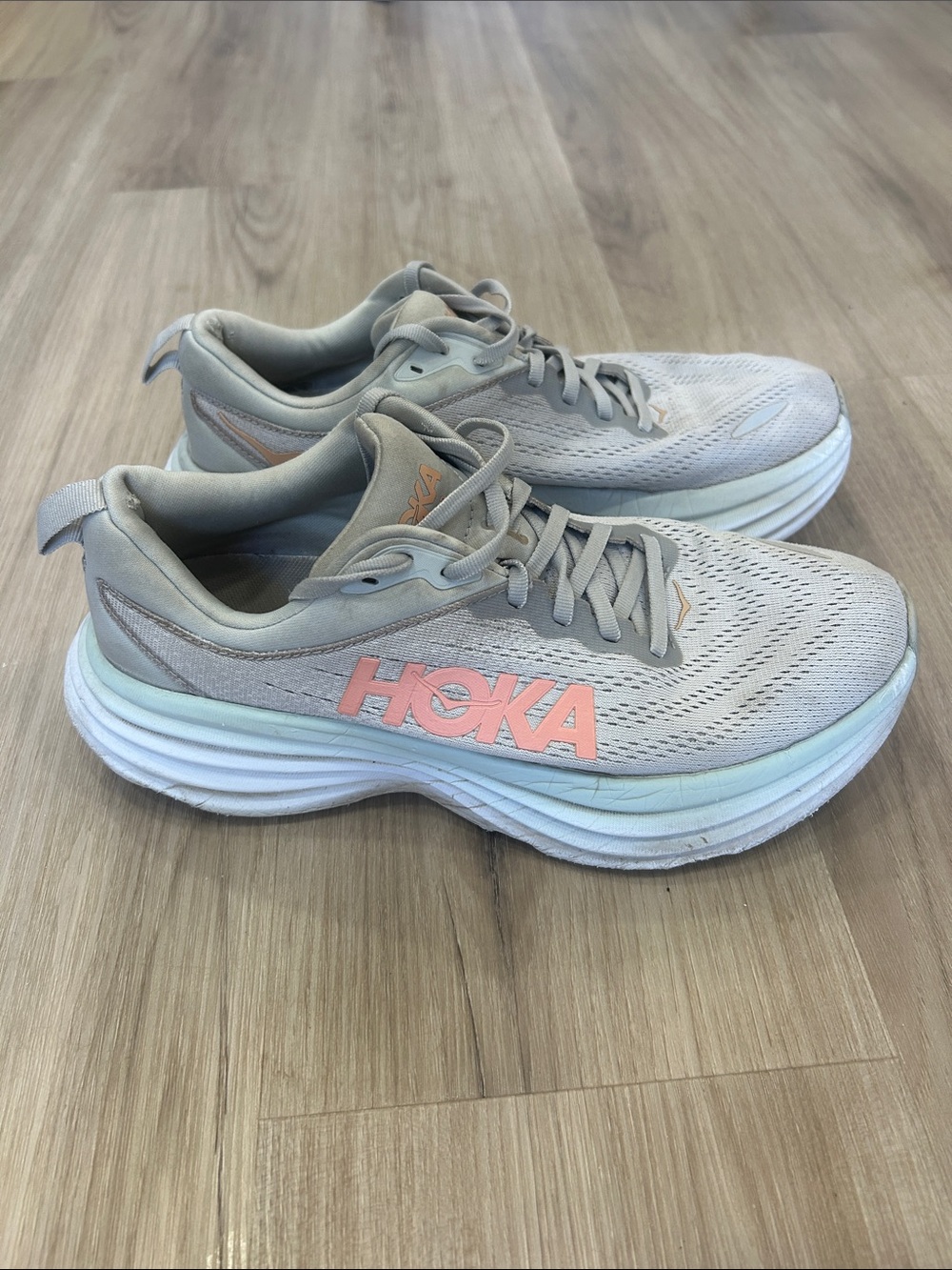 Hoka One One Bondi 6 Women’s Size 8.5 B Grey Coral Running Shoes